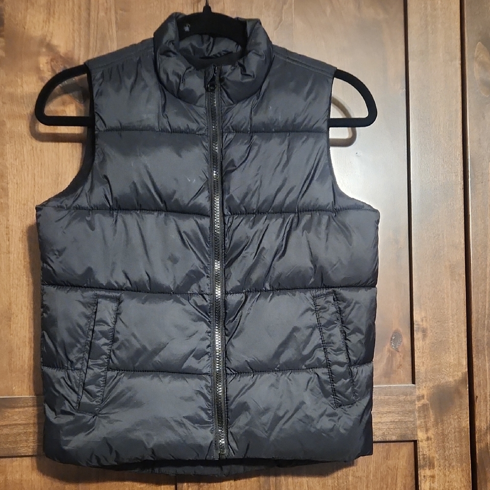 Old Navy Youth Puffer Vest